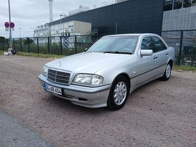 Mercedes C220