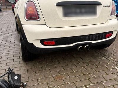 Begagnad Mini Cooper S 174 HK (127 kW) 2007 Vit Halvkombi