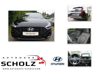 Abyss black Gebraucht 2024 Hyundai i30 Advantage Kombi | 25.990 € (Fairer Preis)