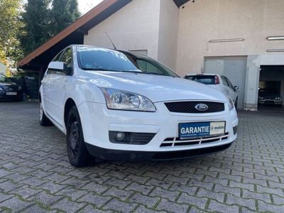 Gebraucht Ford Focus Style 109 PS (80 kW) 2007 Weiß Kombi