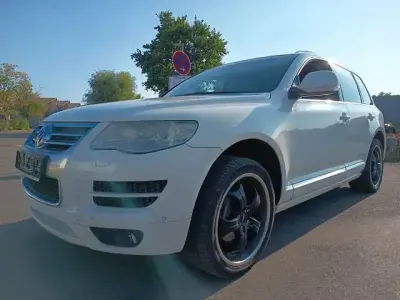 Gebraucht VW Touareg 239 PS (175 kW) 2008 Weiß SUV