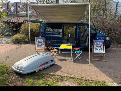 Second-hand VW T5 Highline 174 CP (127 kW) 2009 Albastru Van