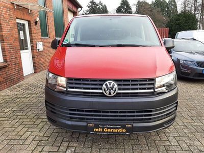 Gebraucht VW Transporter 102 PS (75 kW) 2017 Rot Van