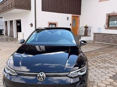 Brugt VW Golf VIII Style 131 HK (96 kW) 2020 Sort Sedan