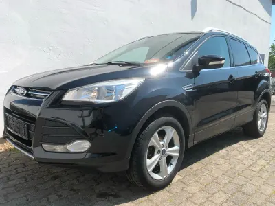 Usado Ford Kuga Titanium 150 HP (110 kW) 2013 Preto SUV
