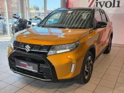 Gebraucht Suzuki Vitara 129 PS (94 kW) 2024 Gold SUV