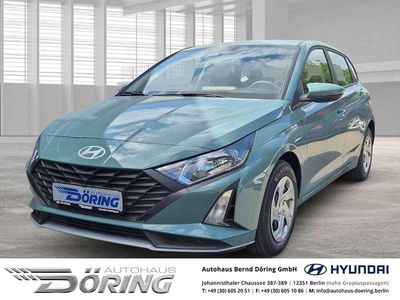 Neu Hyundai i20 Select 79 PS (58 kW) 2025 Grün Limousine