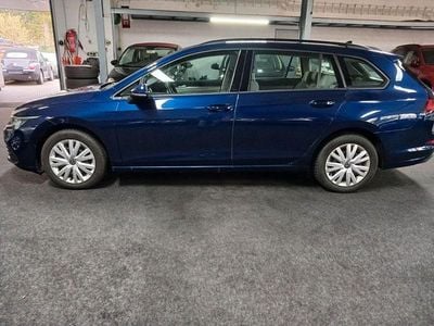 Gebraucht VW Golf VIII Life 131 PS (96 kW) 2021 Blau Kombi