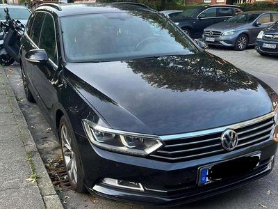 Gebraucht VW Passat Comfortline 150 PS (110 kW) 2018 Schwarz Kombi