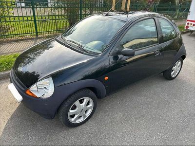 Begagnad Ford Ka Style 60 HK (44 kW) 1998 Svart Halvkombi