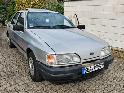 Gebraucht Ford Sierra 101 PS (74 kW) 1988 Silber Limousine