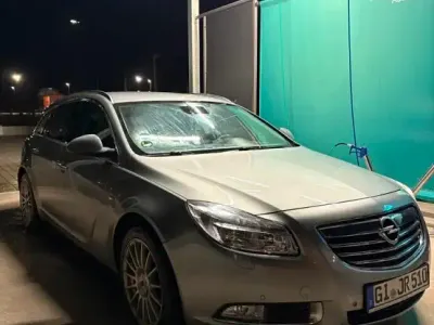 Gebraucht Opel Insignia 195 PS (143 kW) 2012 Silber Kombi