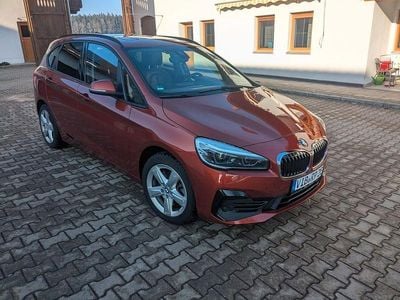 Orange Gebraucht 2020 BMW 225 Active Tourer iPerformance Van / Kleinbus | 18.900 € (Fairer Preis)