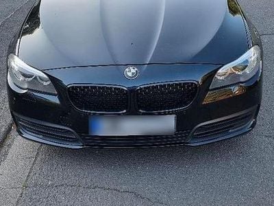 Gebraucht BMW 520 Shadowline 190 PS (139 kW) 2015 Schwarz Kombi