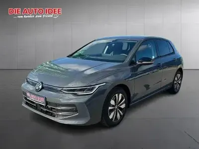 Gebraucht VW Golf VIII Goal 116 PS (85 kW) 2025 Grau Limousine