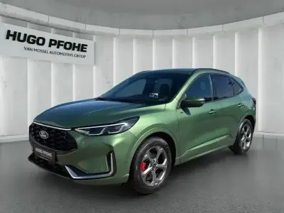 Gebraucht Ford Kuga ST-Line 186 PS (136 kW) 2024 Grün SUV