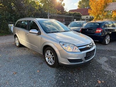 Silber Gebraucht 2005 Opel Astra Elegance Limousine | 1.290 € (Guter Preis)