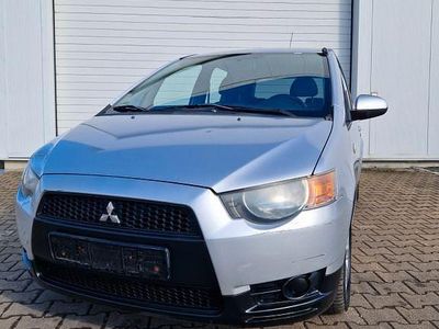 Gebraucht Mitsubishi Colt Invite 95 PS (69 kW) 2009 Silber Kleinwagen