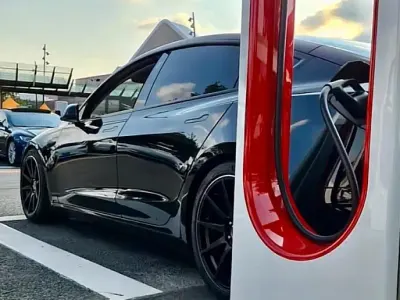 Gebraucht Tesla Model 3 Standard Range Plus 239 kW (325 PS) 2021 Schwarz Limousine