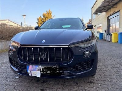Gebraucht Maserati Levante 275 PS (202 kW) 2016 Blau SUV