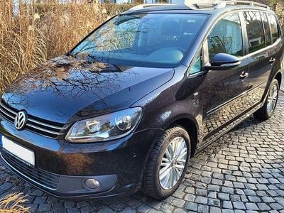 Usata VW Touran Cup 105 CV (77 kW) 2014 Nero Monovolume
