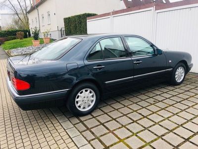 gebraucht Mercedes E240 elegance Automatik 27 tkm