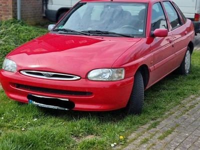 Gebraucht Ford Escort 118 PS (86 kW) 1997 Rot Limousine