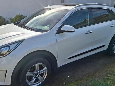 Gebraucht Kia Niro Spirit 105 PS (77 kW) 2017 Weiß SUV