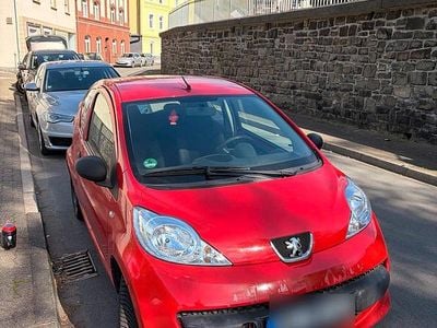 Usata Peugeot 107 68 CV (50 kW) 2008 Rosso Utilitaria