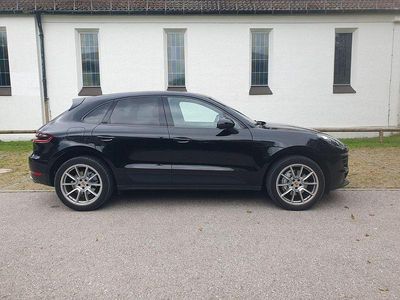 Schwarz Gebraucht 2016 Porsche Macan S SUV | 29.990 € (Teuer)
