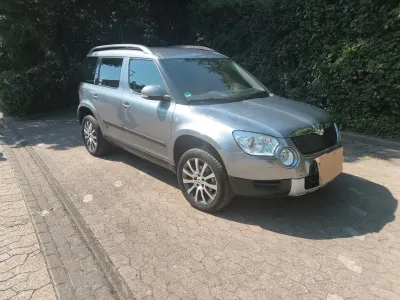 Gebraucht Skoda Yeti Style 105 PS (77 kW) 2013 Grau SUV