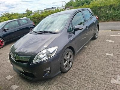 Toyota Auris Hybrid