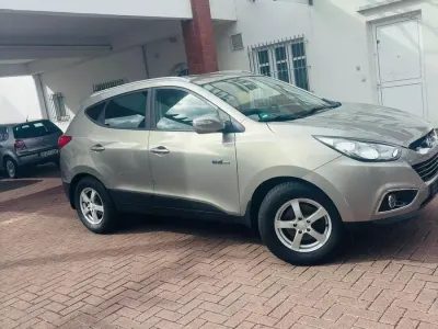 Gebraucht Hyundai ix35 135 PS (99 kW) 2011 Grau SUV