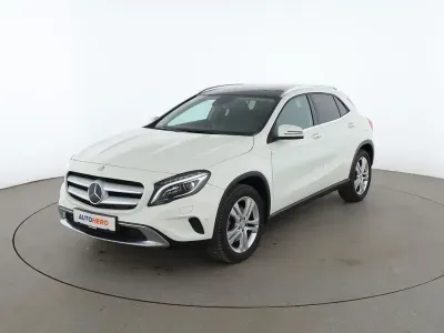 Gebraucht Mercedes GLA250 Urban 211 PS (155 kW) 2015 Weiß SUV
