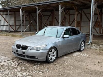 Gebraucht BMW 530 258 PS (189 kW) 2005 Silber Limousine