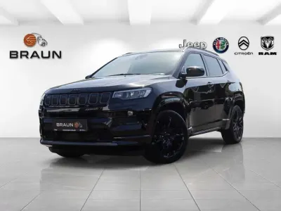 Gebraucht Jeep Compass 131 PS (96 kW) 2022 Schwarz SUV