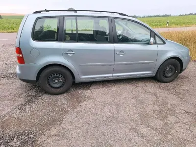 Gebraucht VW Touran 116 PS (85 kW) 2006 Blau Van / Kleinbus