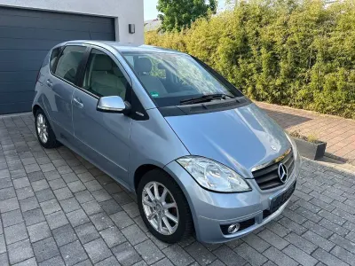 Gebraucht Mercedes A160 95 PS (69 kW) 2009 Silber Van / Kleinbus