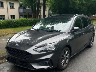Gebraucht Ford Focus ST-Line 125 PS (91 kW) 2020 Grau Kombi