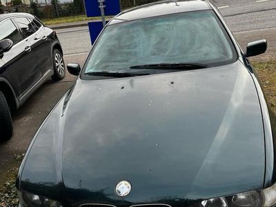 BMW 523