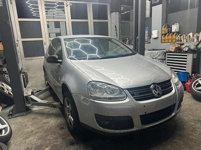 VW Golf V