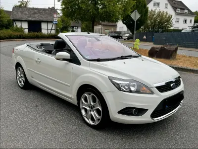 Gebraucht Ford Focus Cabriolet 145 PS (106 kW) 2010 Weiß Cabrio