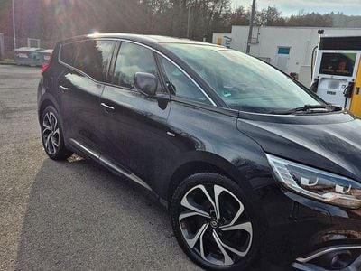 Begagnad Renault Grand Scénic IV Bose Edition 140 HK (102 kW) 2019 Svart Minibuss