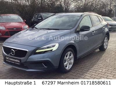 Gebraucht Volvo V40 CC Momentum 150 PS (110 kW) 2017 Blau Kombi