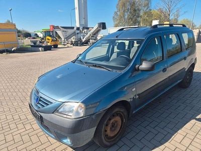 Second-hand Dacia Logan MCV Lauréate 87 CP (63 kW) 2008 Albastru Break