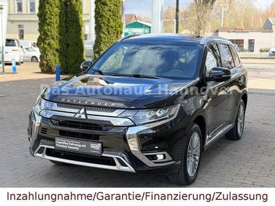 Gebraucht Mitsubishi Outlander P-HEV Top 224 PS (164 kW) 2019 Schwarz SUV