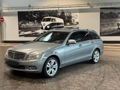 Gebraucht Mercedes 220 170 PS (125 kW) 2008 Silber Limousine