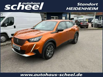 Gebraucht Peugeot e-2008 Active 100 kW (136 PS) 2022 Orange SUV
