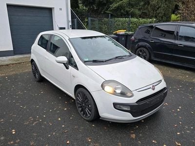 Gebraucht Fiat Punto Evo 77 PS (56 kW) 2011 Weiß Kleinwagen