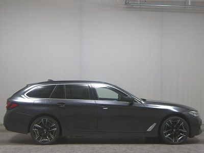 Gebraucht BMW 520 190 PS (139 kW) 2021 Grau Kombi